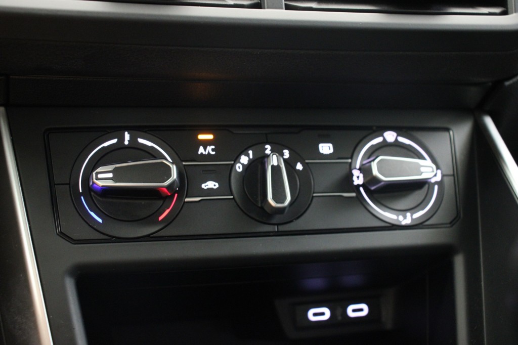 Volkswagen Polo (P113RL) met abonnement