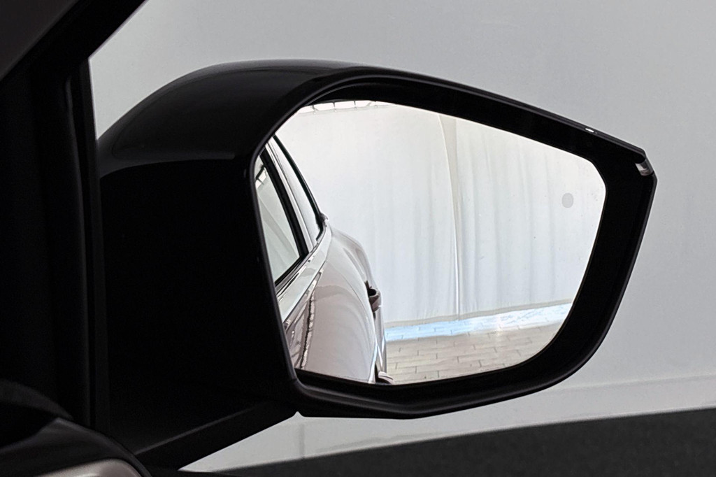 Citroën Ë-C4 (T331DF) met abonnement