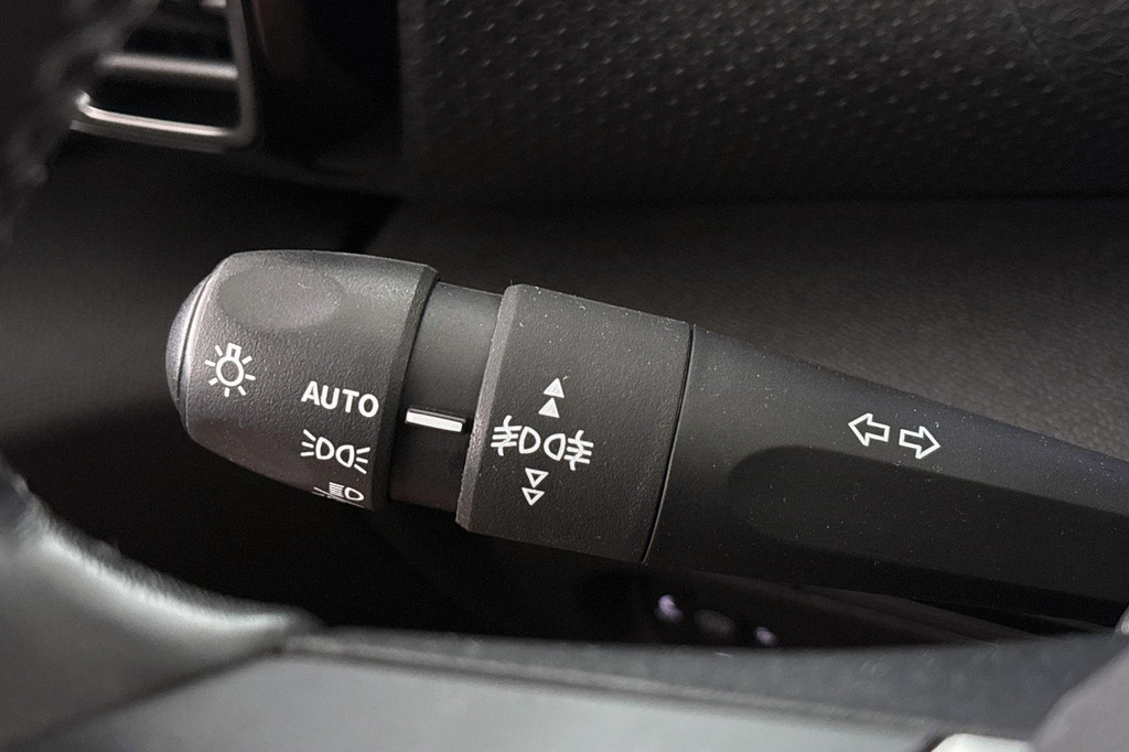 Citroën Ë-C4 (T331DF) met abonnement