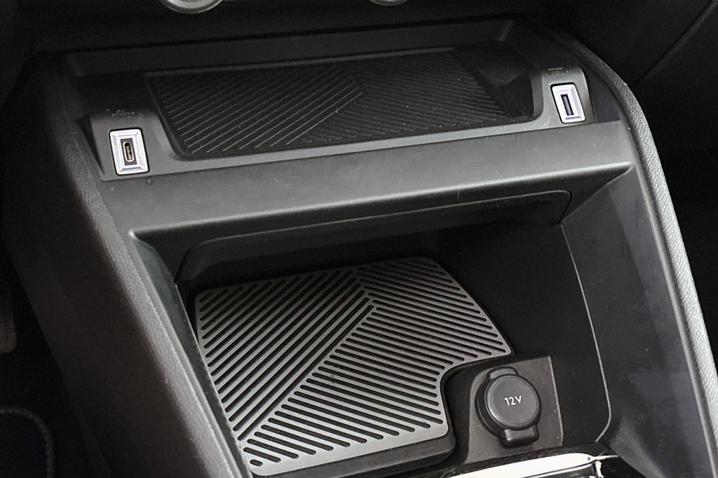 Citroën Ë-C4 (T331DF) met abonnement