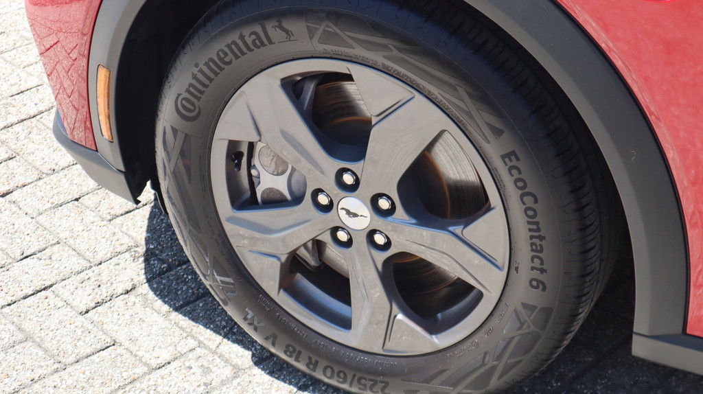 Ford Mustang Mach-E (L906XH) met abonnement