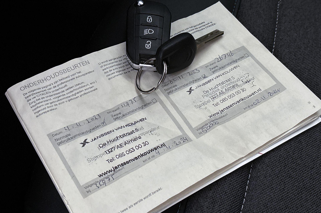 Citroën Ë-C4 (R372KP) met abonnement