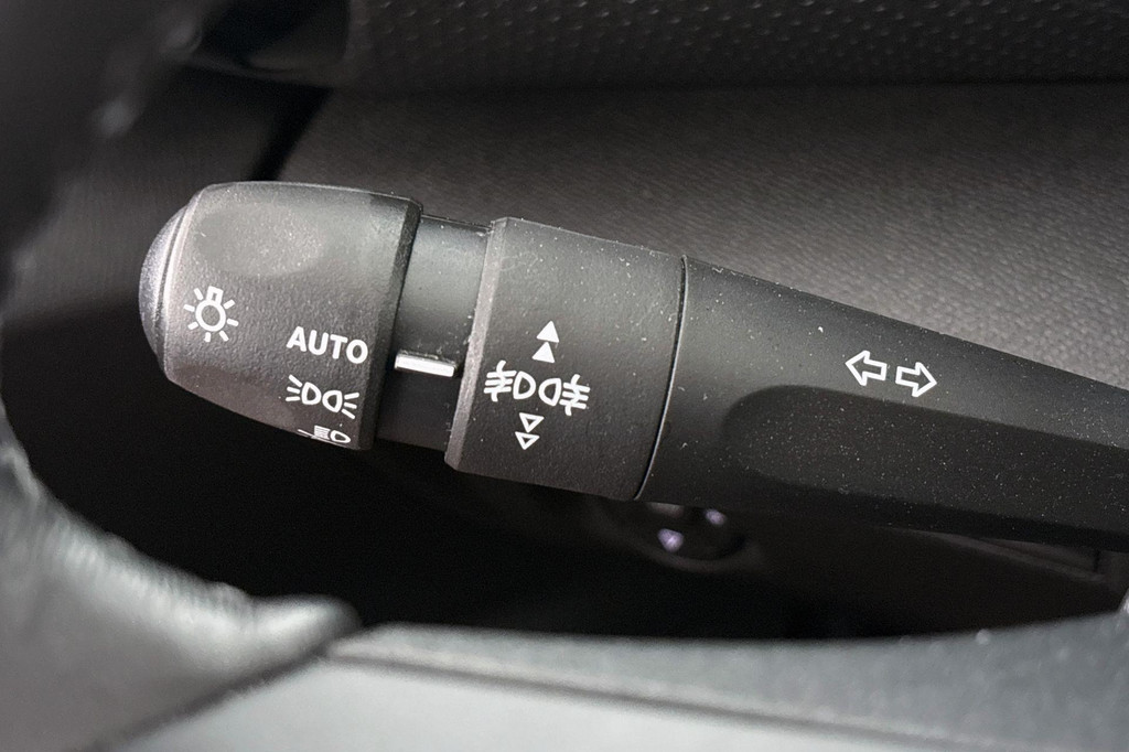 Citroën Ë-C4 (R372KP) met abonnement