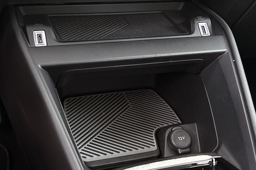 Citroën Ë-C4 (R372KP) met abonnement