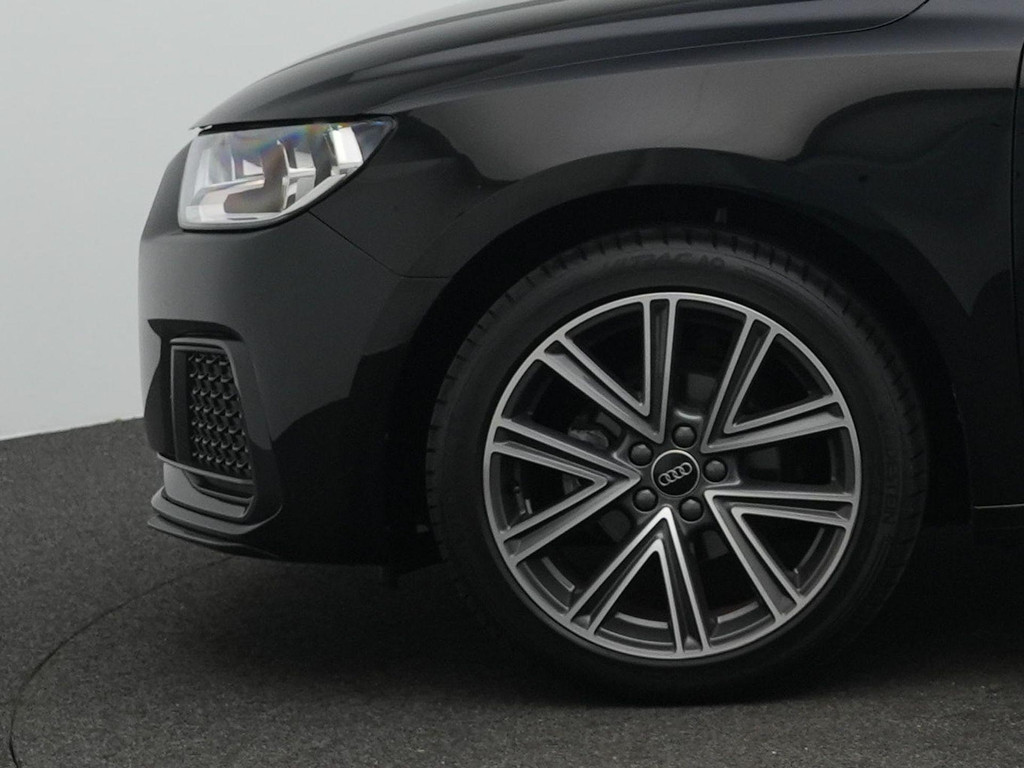 Audi A1 (Z742NF) met abonnement