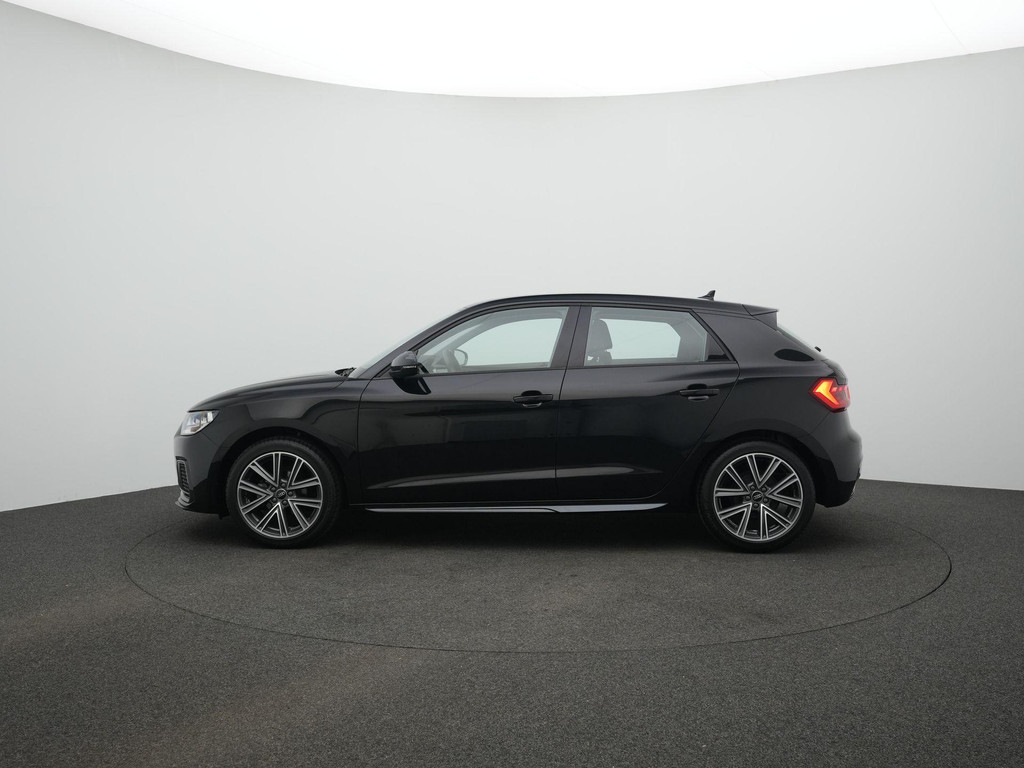 Audi A1 (Z742NF) met abonnement