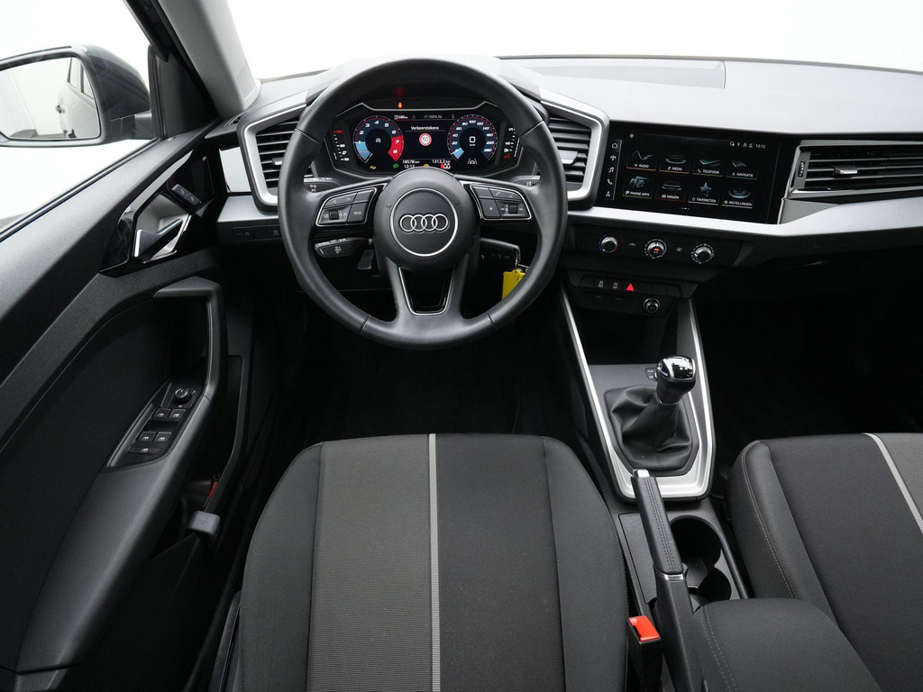 Audi A1 (Z742NF) met abonnement