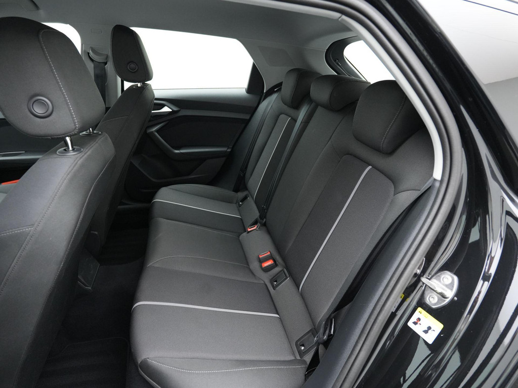 Audi A1 (Z742NF) met abonnement