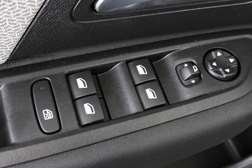 Citroën Ë-C4 (X681TZ) met abonnement