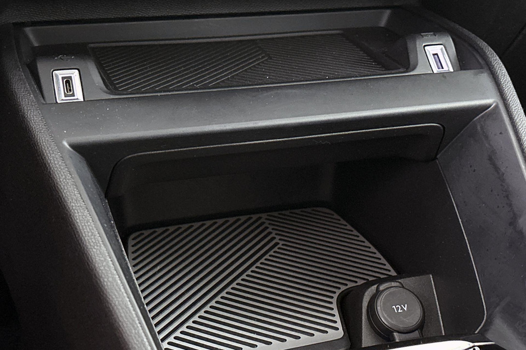 Citroën Ë-C4 (X681TZ) met abonnement