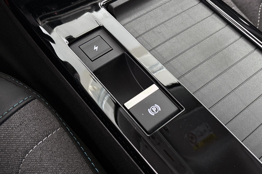 Citroën Ë-C4 (X681TZ) met abonnement