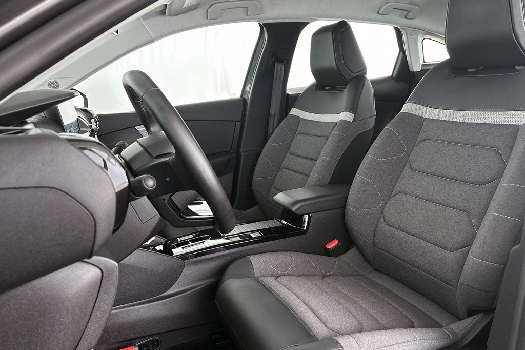 Citroën Ë-C4 (X681TZ) met abonnement