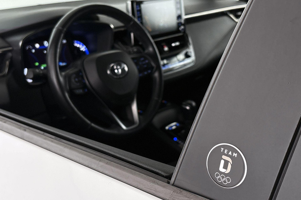Toyota Corolla Touring Sports (R898GG) met abonnement