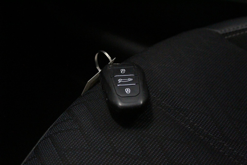 Opel CORSA-E (N240FP) met abonnement