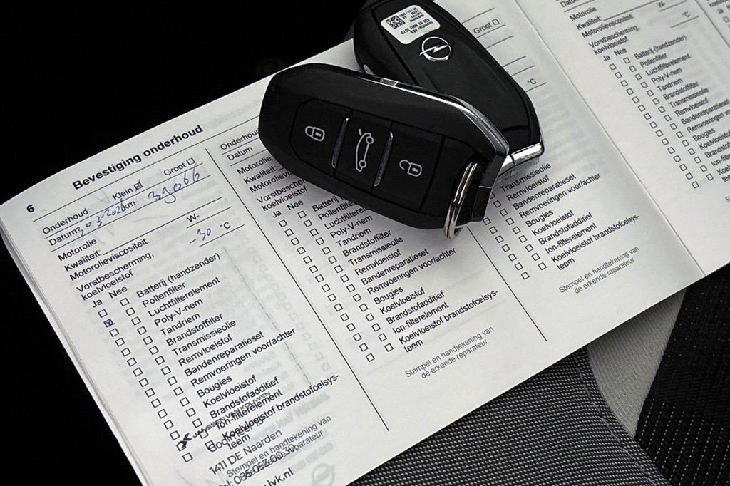 Opel Mokka-e (S655LS) met abonnement