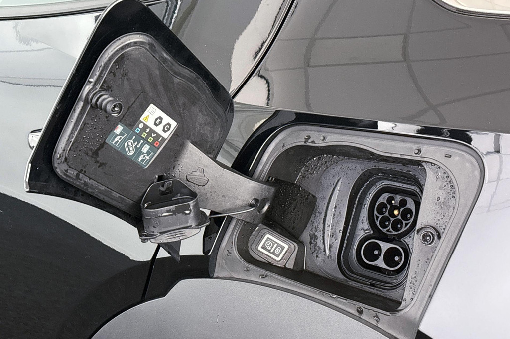 Opel Mokka-e (S655LS) met abonnement