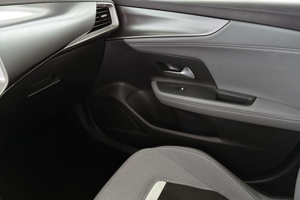 Opel Mokka-e (S655LS) met abonnement