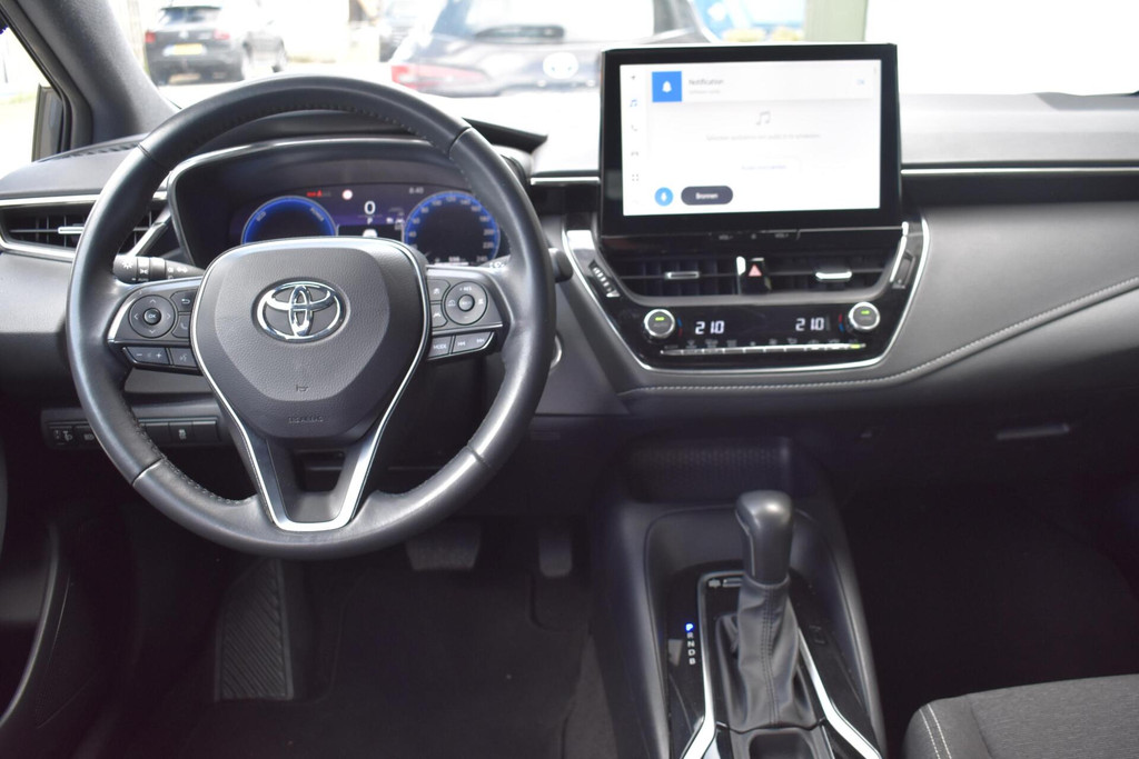 Toyota Corolla Touring Sports (X775FN) met abonnement