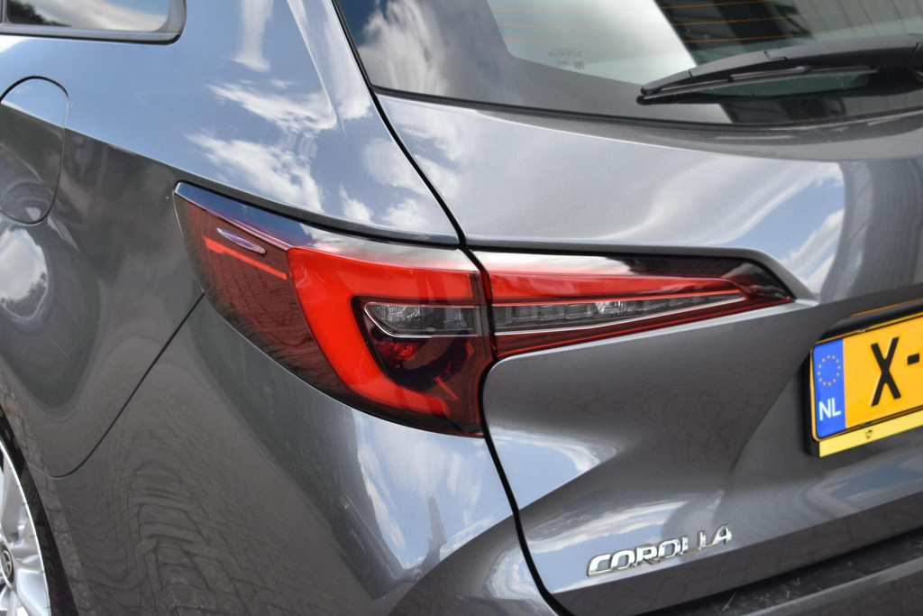 Toyota Corolla Touring Sports (X775FN) met abonnement