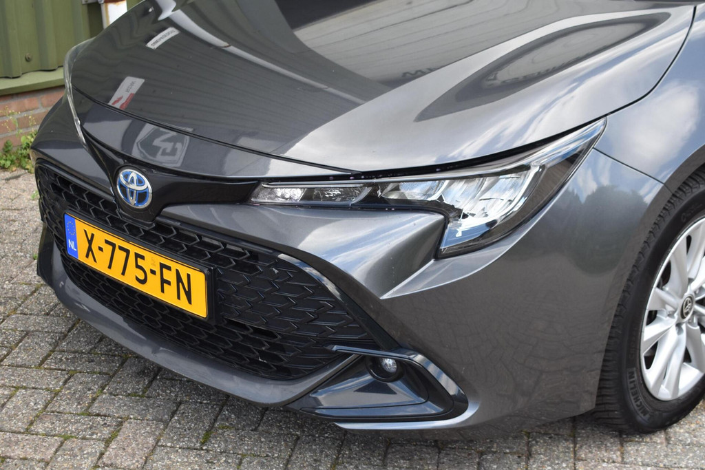 Toyota Corolla Touring Sports (X775FN) met abonnement