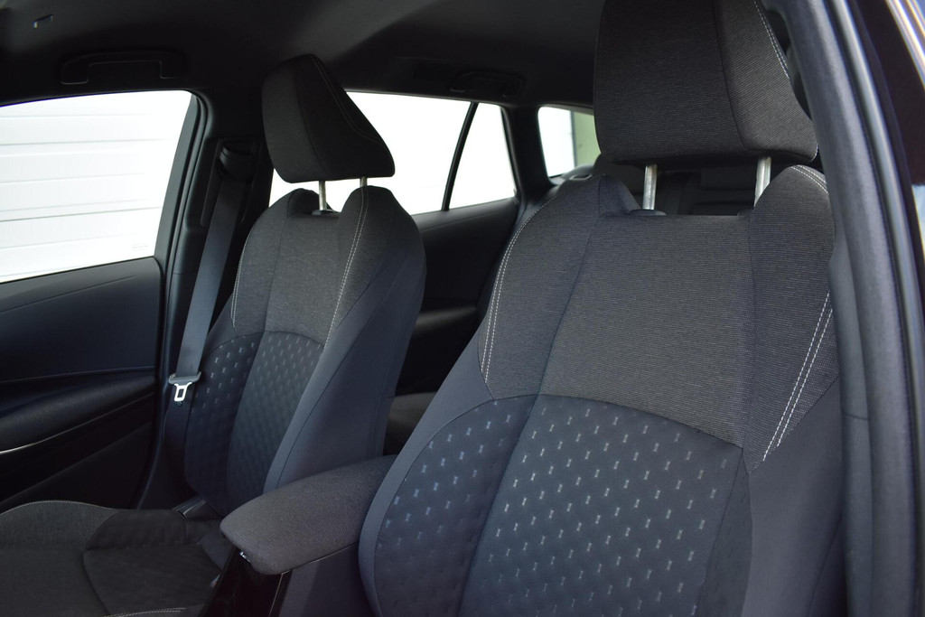 Toyota Corolla Touring Sports (T028VG) met abonnement