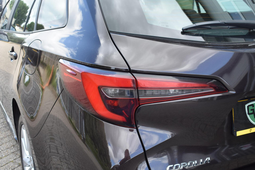 Toyota Corolla Touring Sports (T028VG) met abonnement