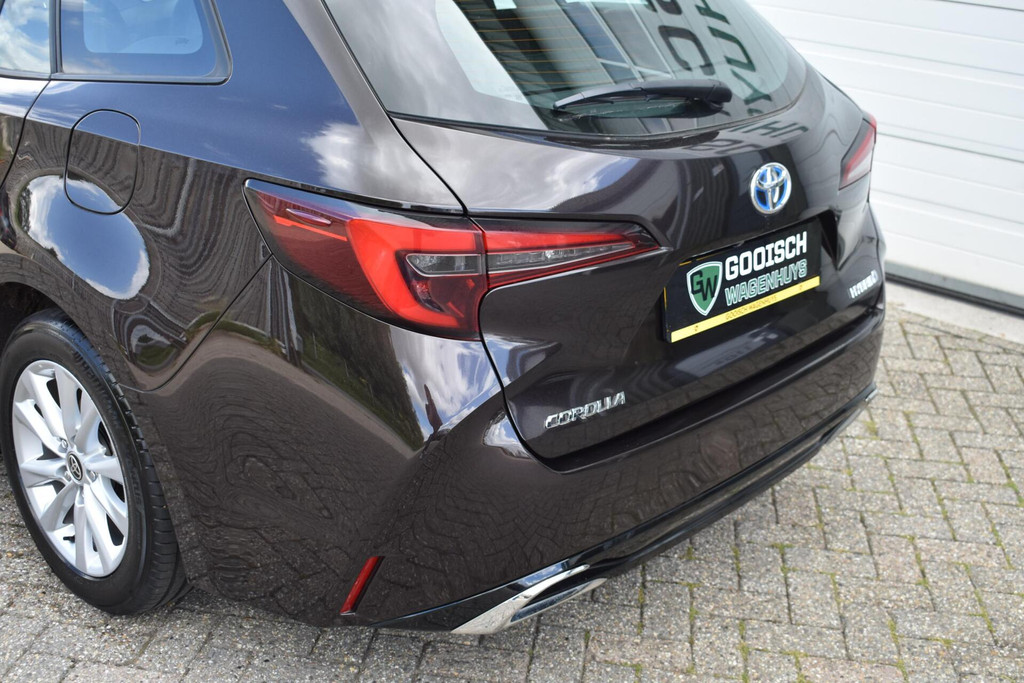 Toyota Corolla Touring Sports (T028VG) met abonnement