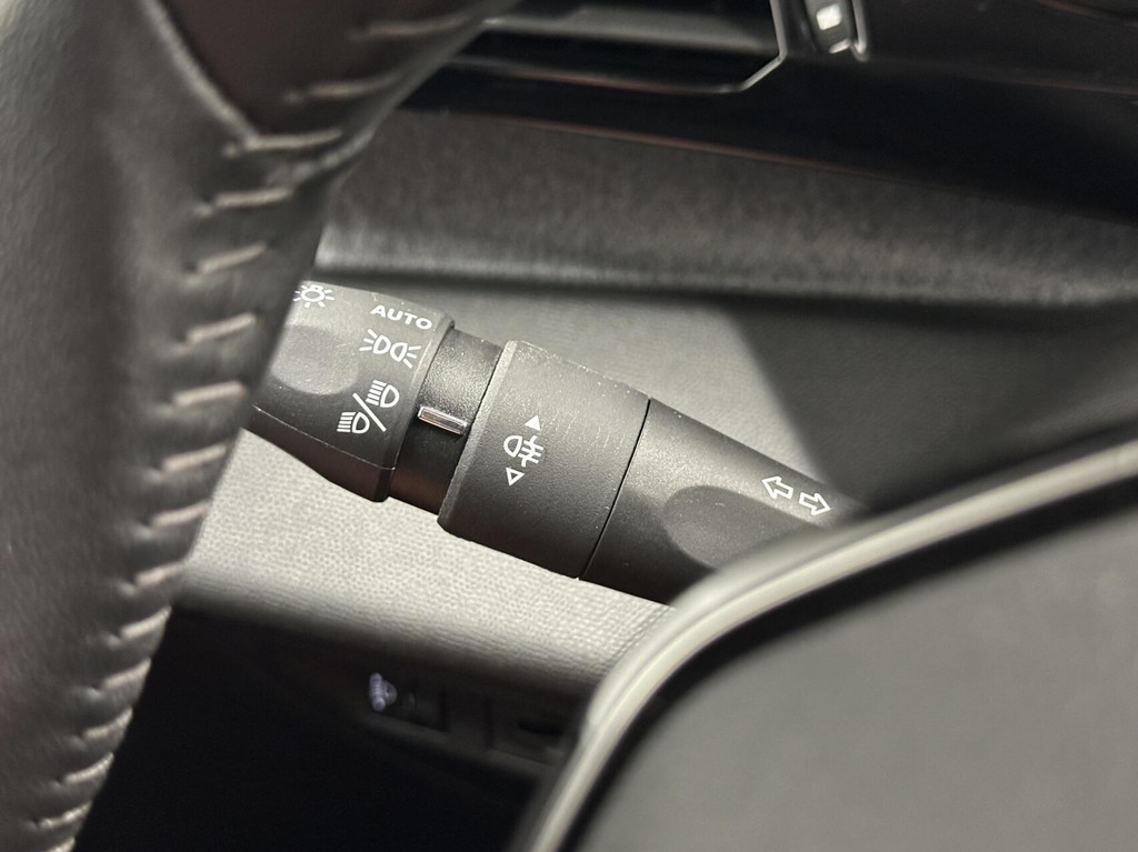 Peugeot 308 (S688KV) met abonnement