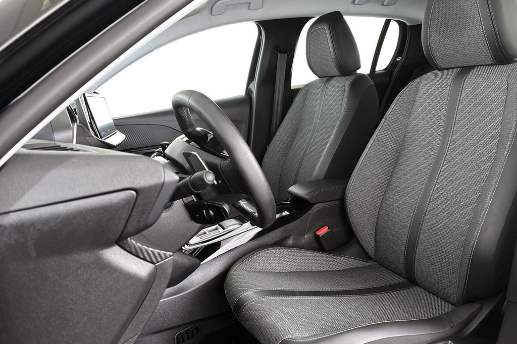 Peugeot 208 (HNT84F) met abonnement