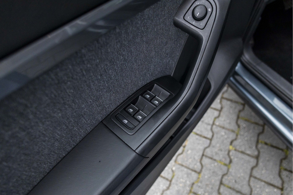 Seat Ateca (KKH57S) met abonnement