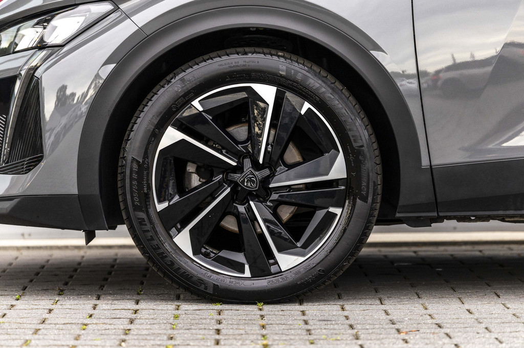 Peugeot 408 (HHD41D) met abonnement