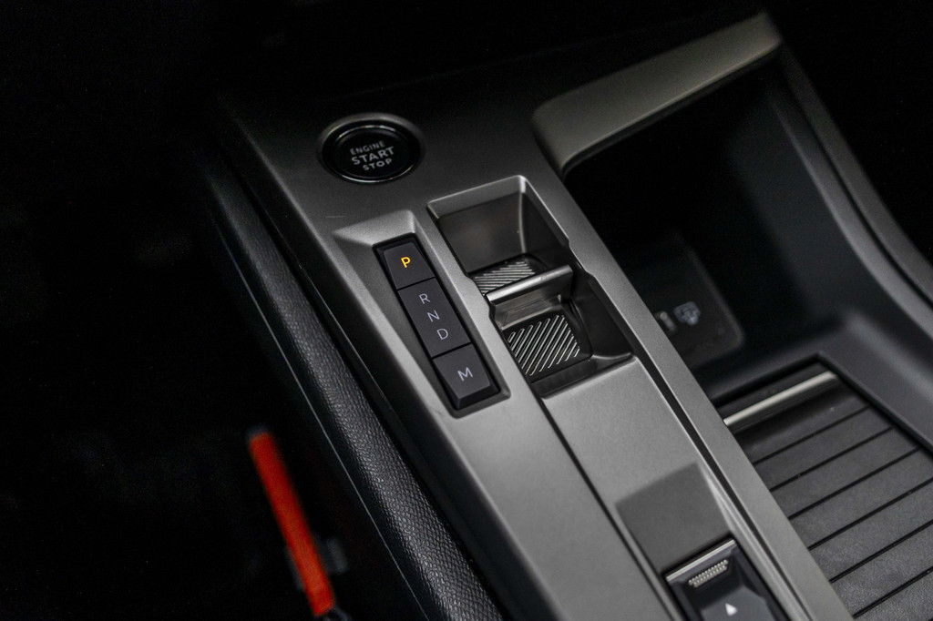 Peugeot 408 (HHD41D) met abonnement