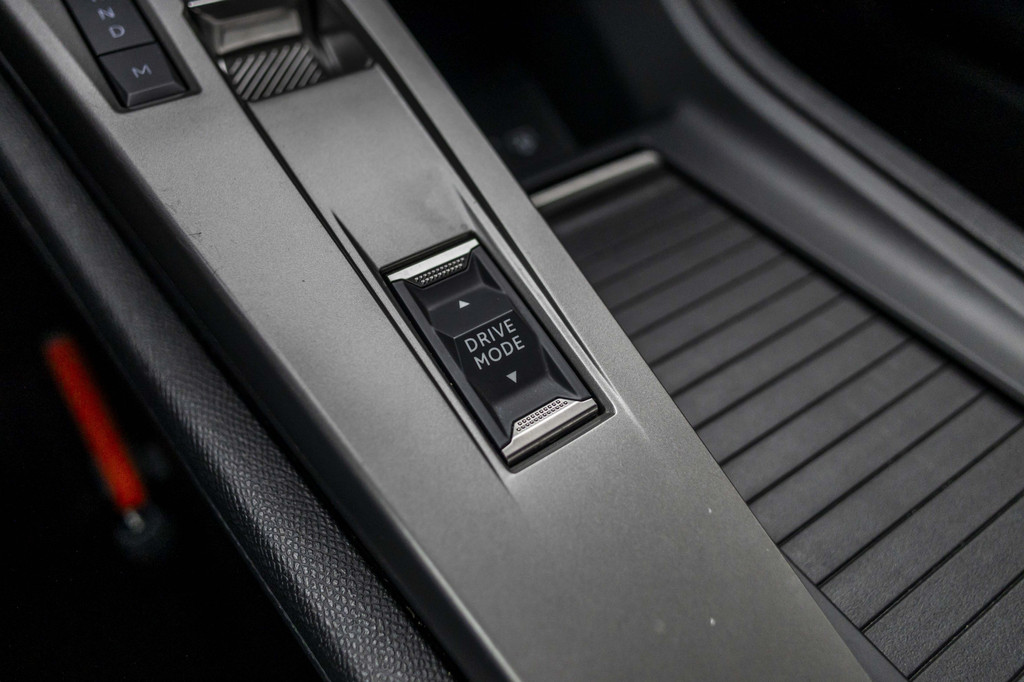 Peugeot 408 (HHD41D) met abonnement