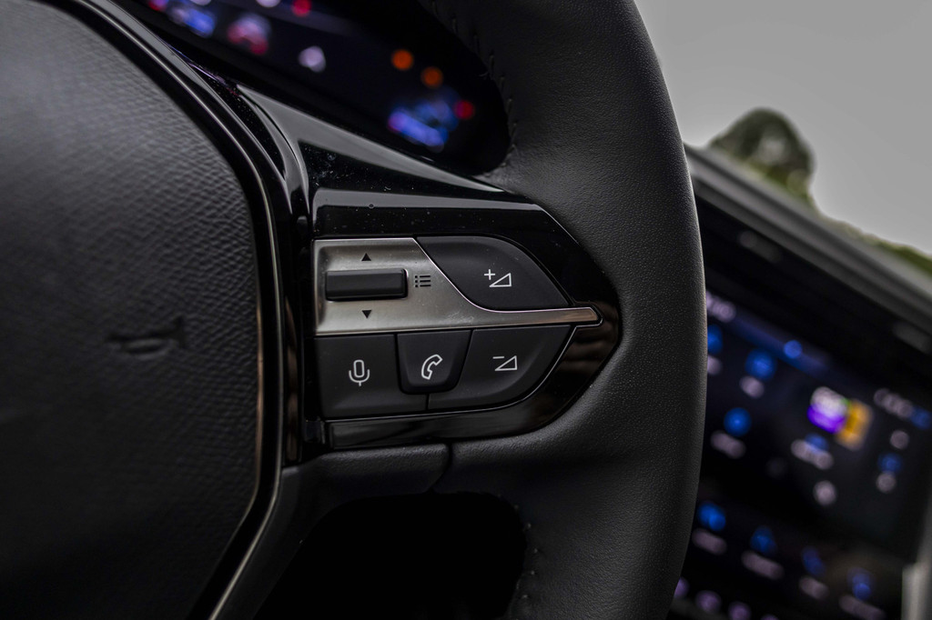 Peugeot 408 (HHD41D) met abonnement