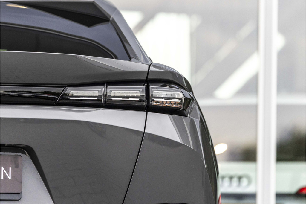 Peugeot 408 (HHD41D) met abonnement