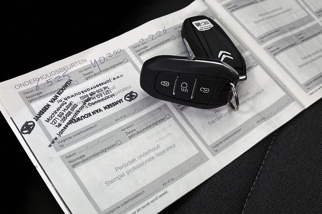 Citroën Ë-C4 (R194BF) met abonnement