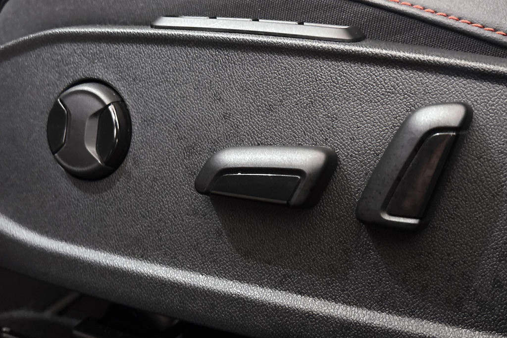 Seat Leon (KKB39B) met abonnement