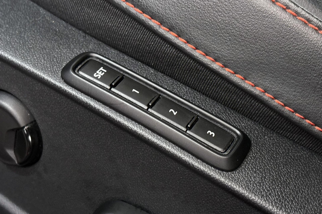 Seat Leon (KKB39B) met abonnement