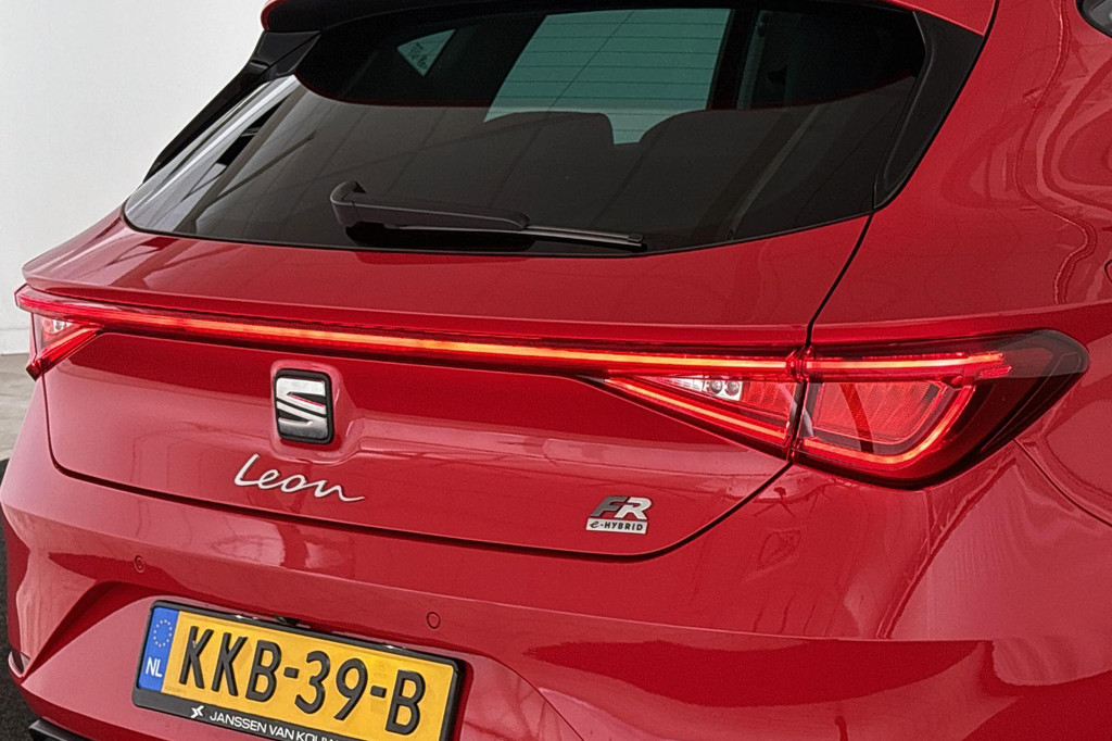 Seat Leon (KKB39B) met abonnement