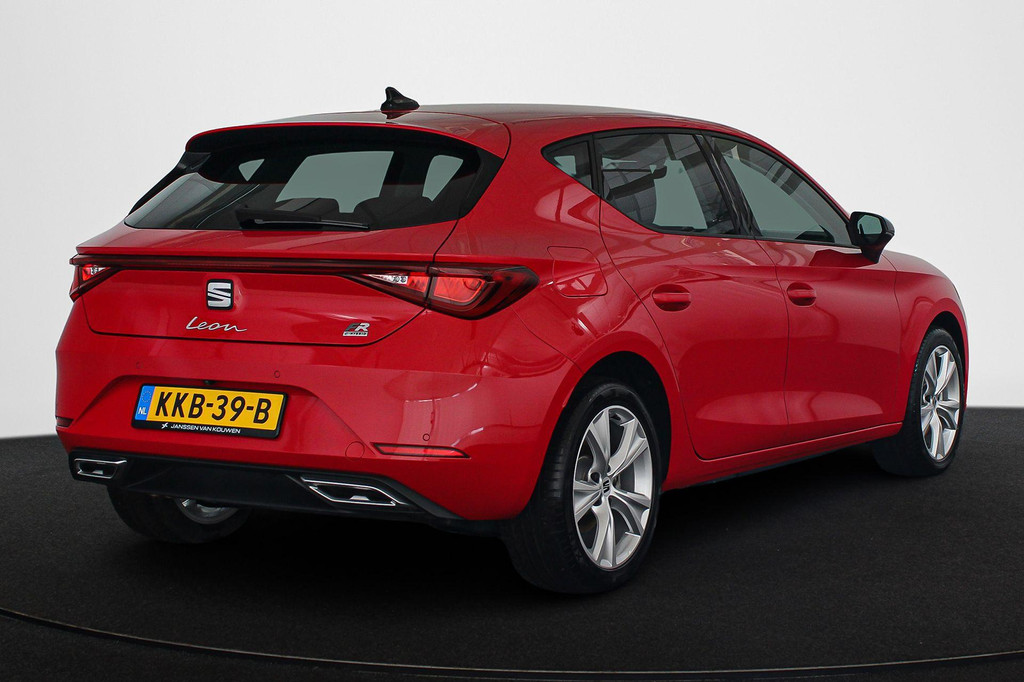 Seat Leon (KKB39B) met abonnement