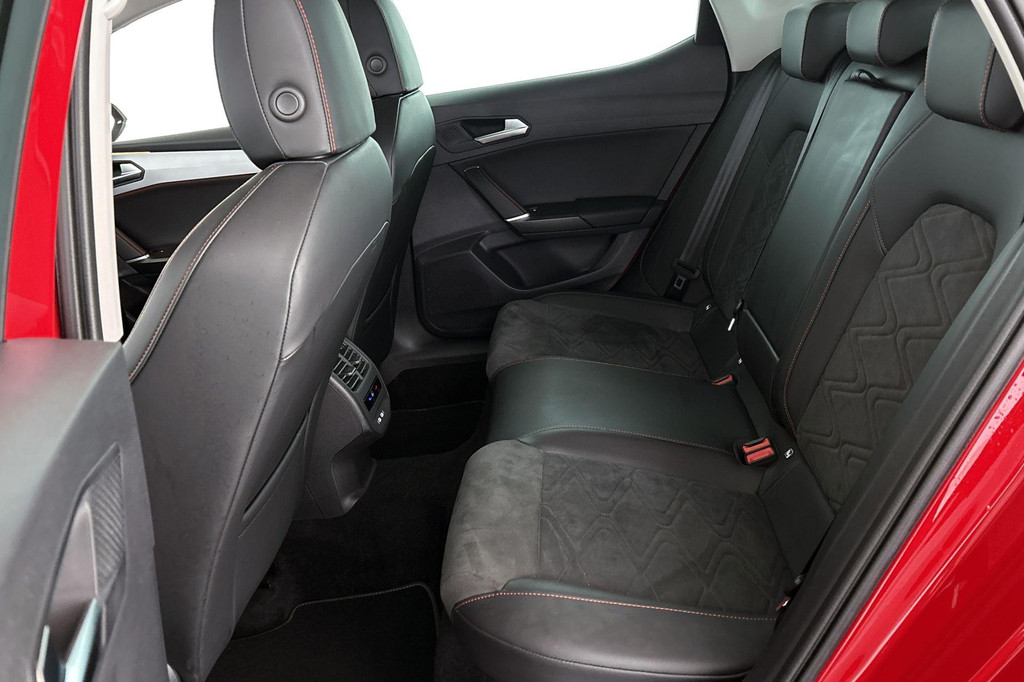 Seat Leon (KKB39B) met abonnement