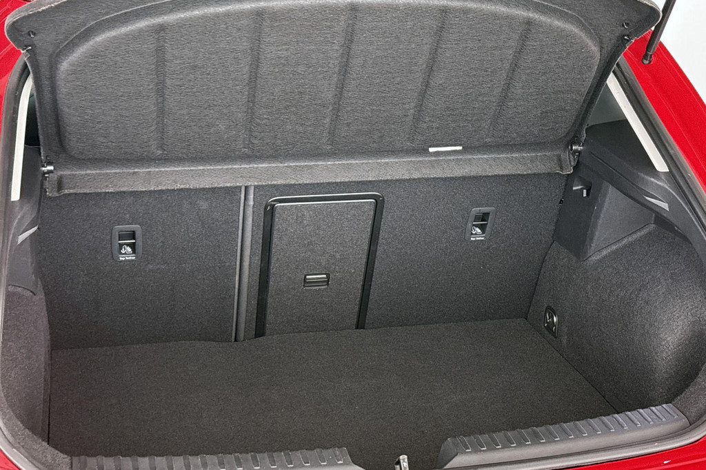 Seat Leon (KKB39B) met abonnement