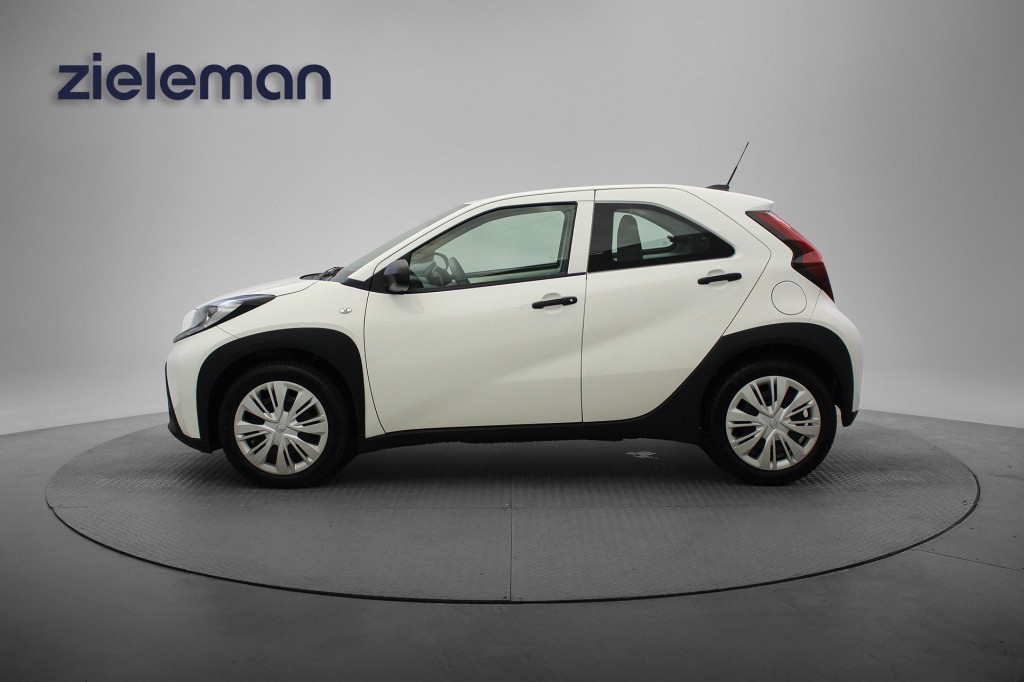 Toyota Aygo X (T936RL) met abonnement
