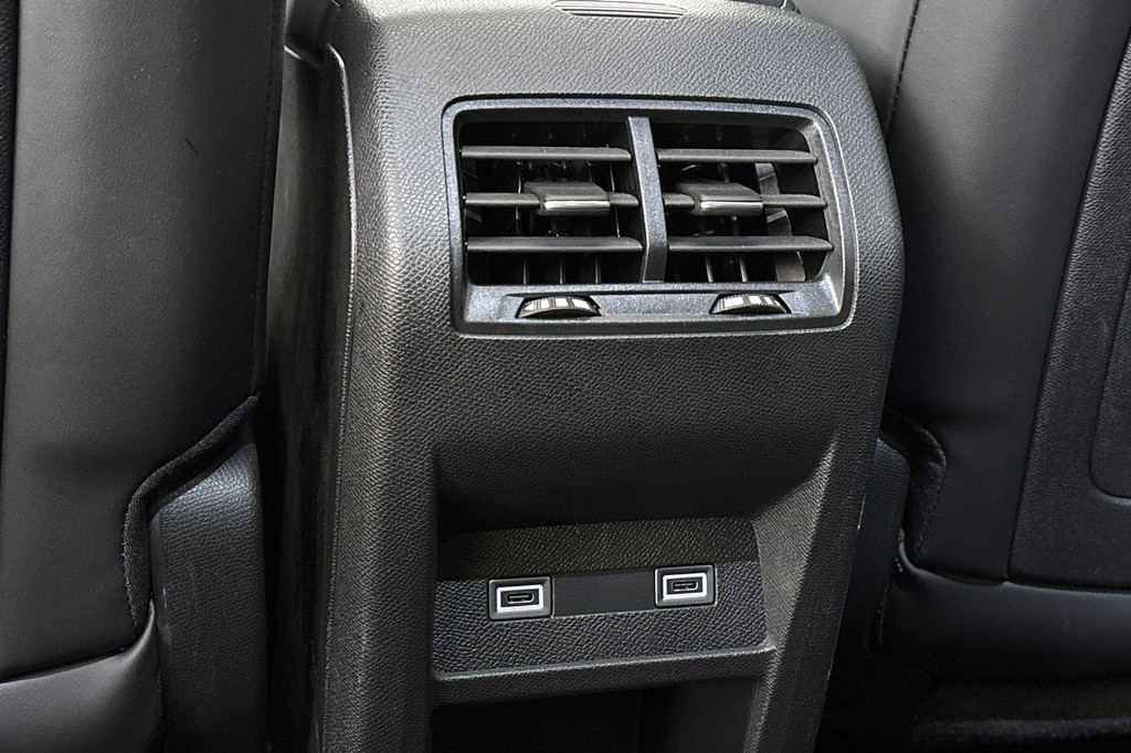 Peugeot 408 (KLB37L) met abonnement