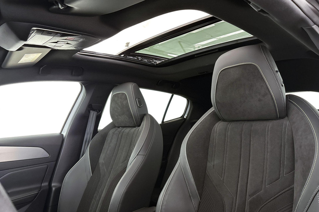 Peugeot 408 (KLB37L) met abonnement