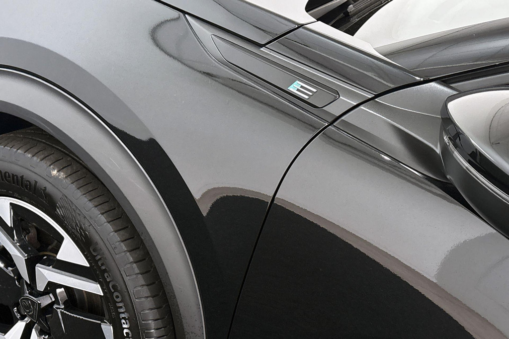 Peugeot e-2008 (T556XB) met abonnement