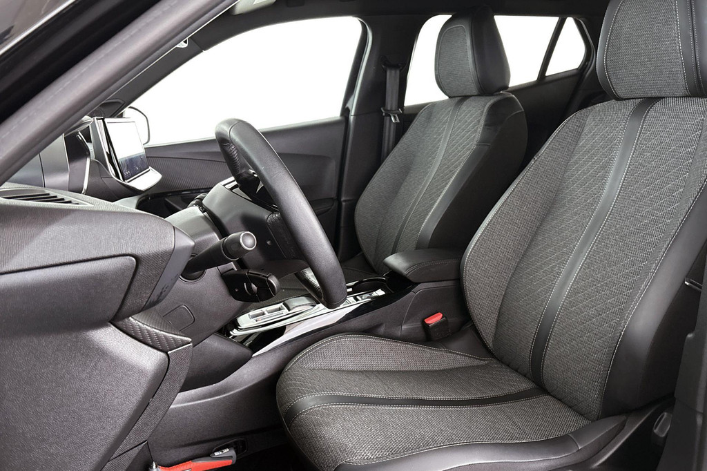 Peugeot e-2008 (T556XB) met abonnement