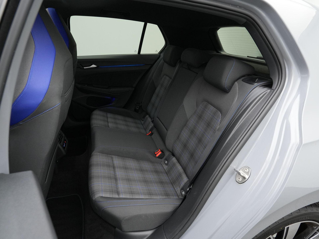 Volkswagen Golf GTE (GSP07R) met abonnement