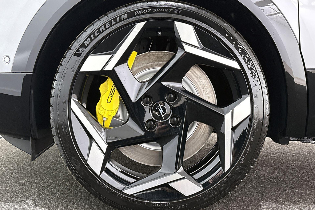 Opel Mokka-e (KDD41P) met abonnement