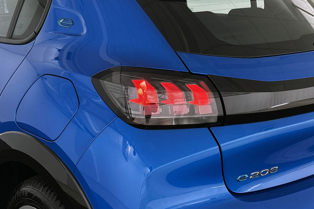Peugeot e-208 (T650SG) met abonnement
